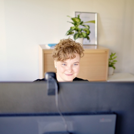 Manta Luhta - Kuopion Ykköstilit – taloushallinnon asiantuntija